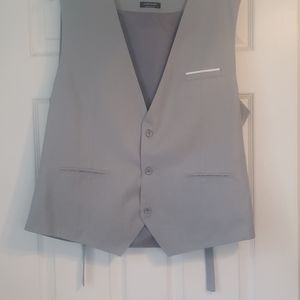 Mens light grey vest EUC